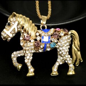 Beautiful crystal pony/horse necklace